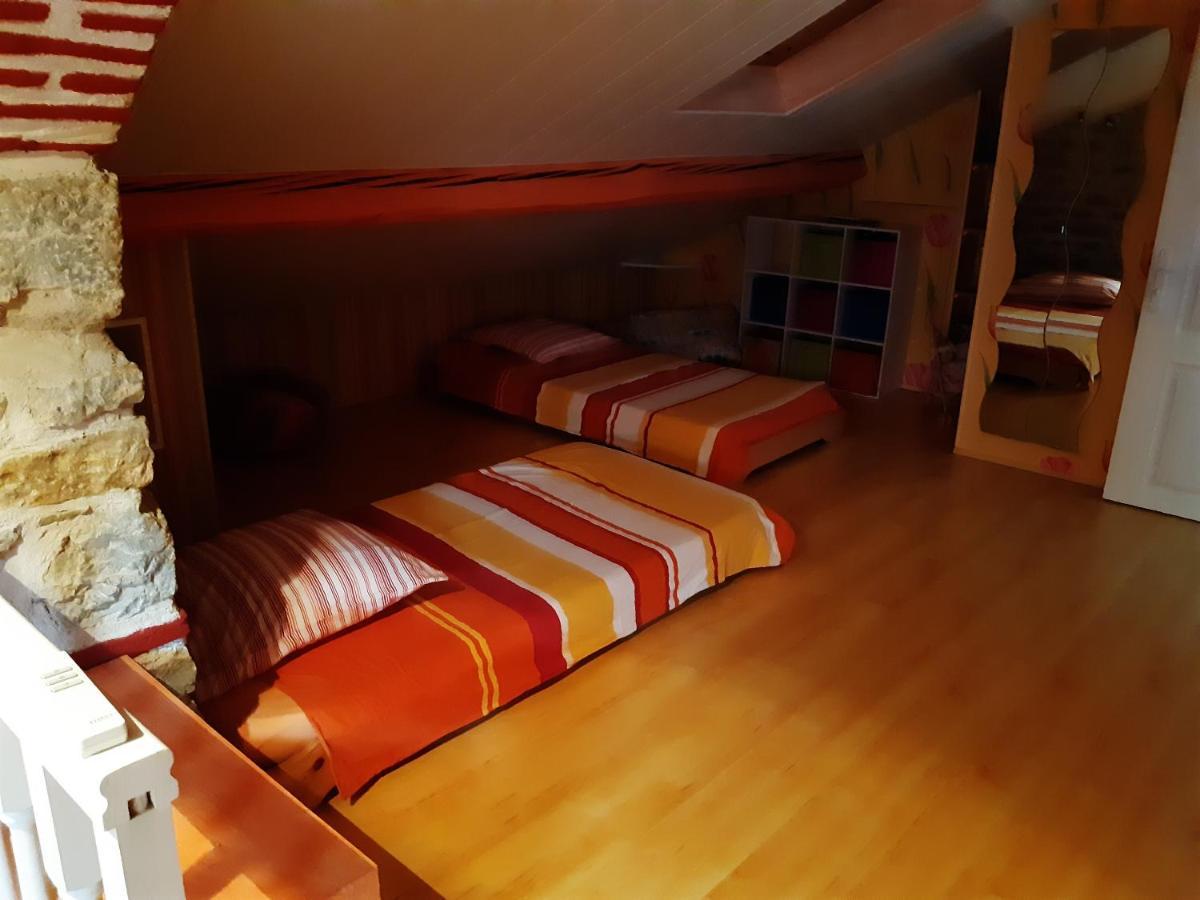 La Providence, Chambres D'Hotes Saint-Sernin-du-Plain エクステリア 写真