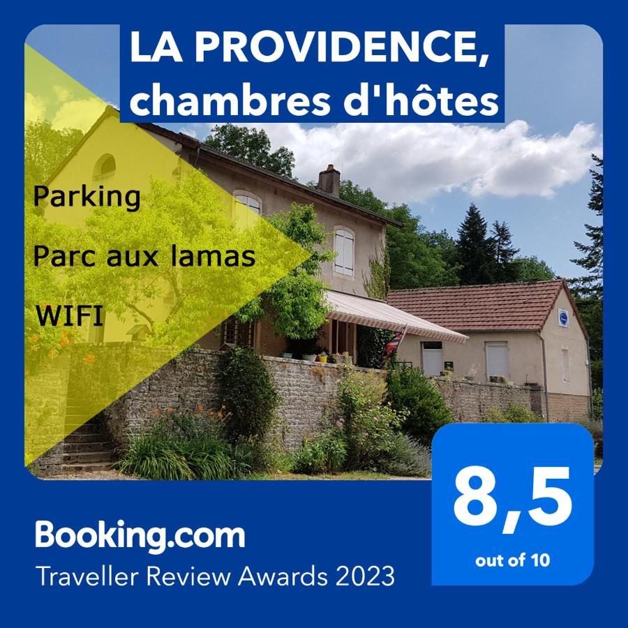 La Providence, Chambres D'Hotes Saint-Sernin-du-Plain エクステリア 写真
